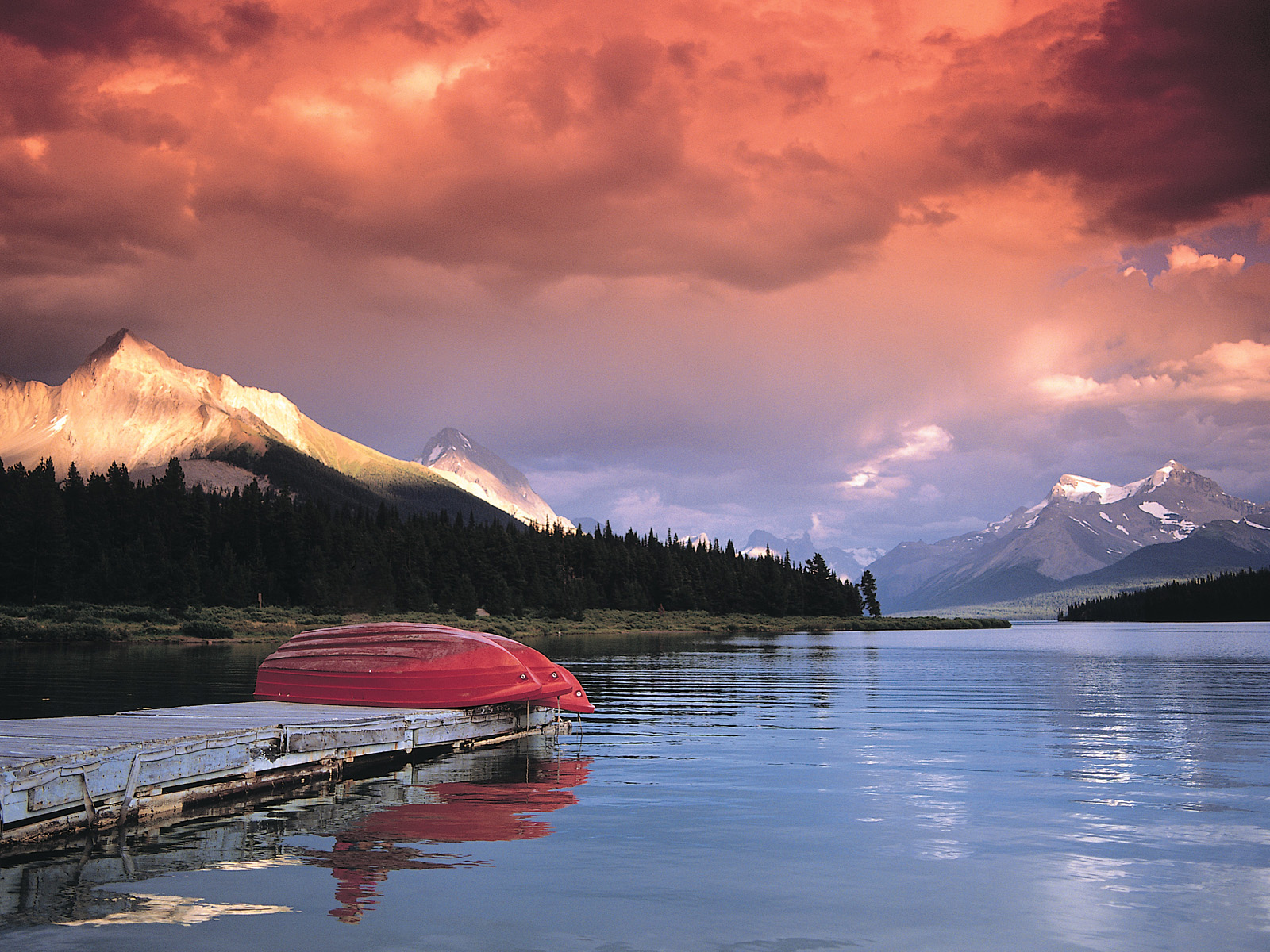 Maligne_Lake_Jasper