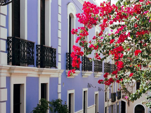 Colorful_Balconies
