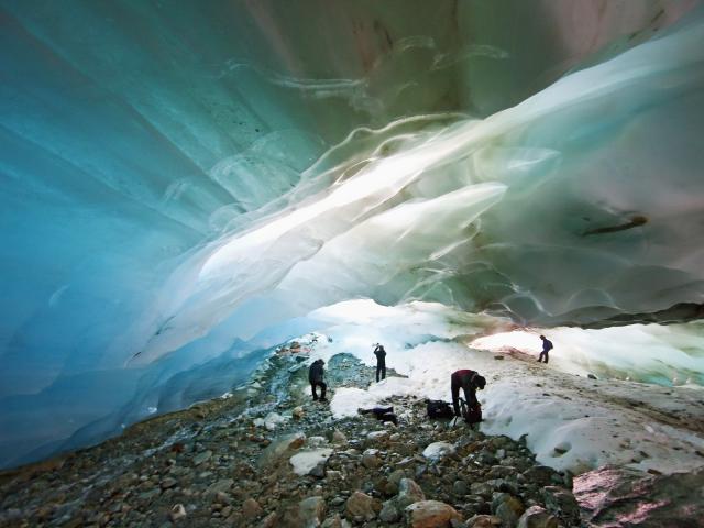 Alvear_Ice_Caves