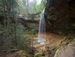 Ash_Cave_in_Spring