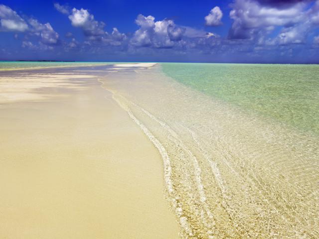 Sandbar_at