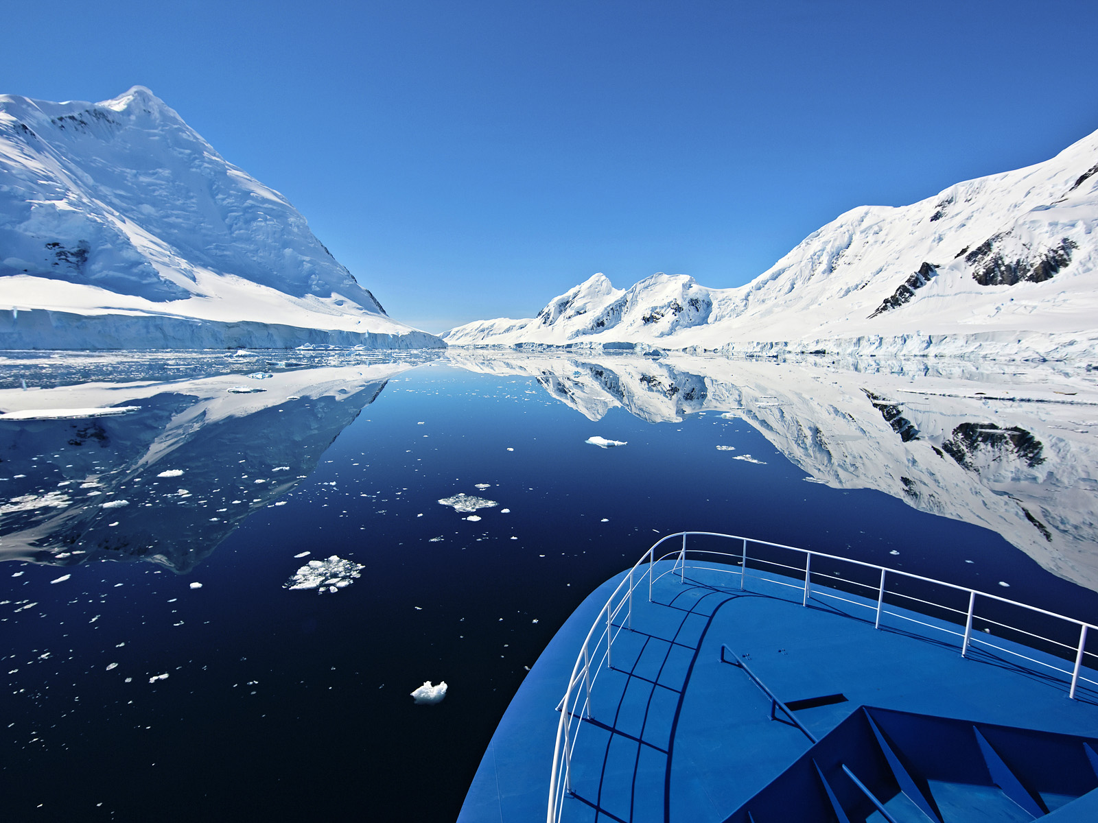 The_Gullet_Antarctica