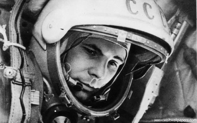 gagarin-first-in-space_02