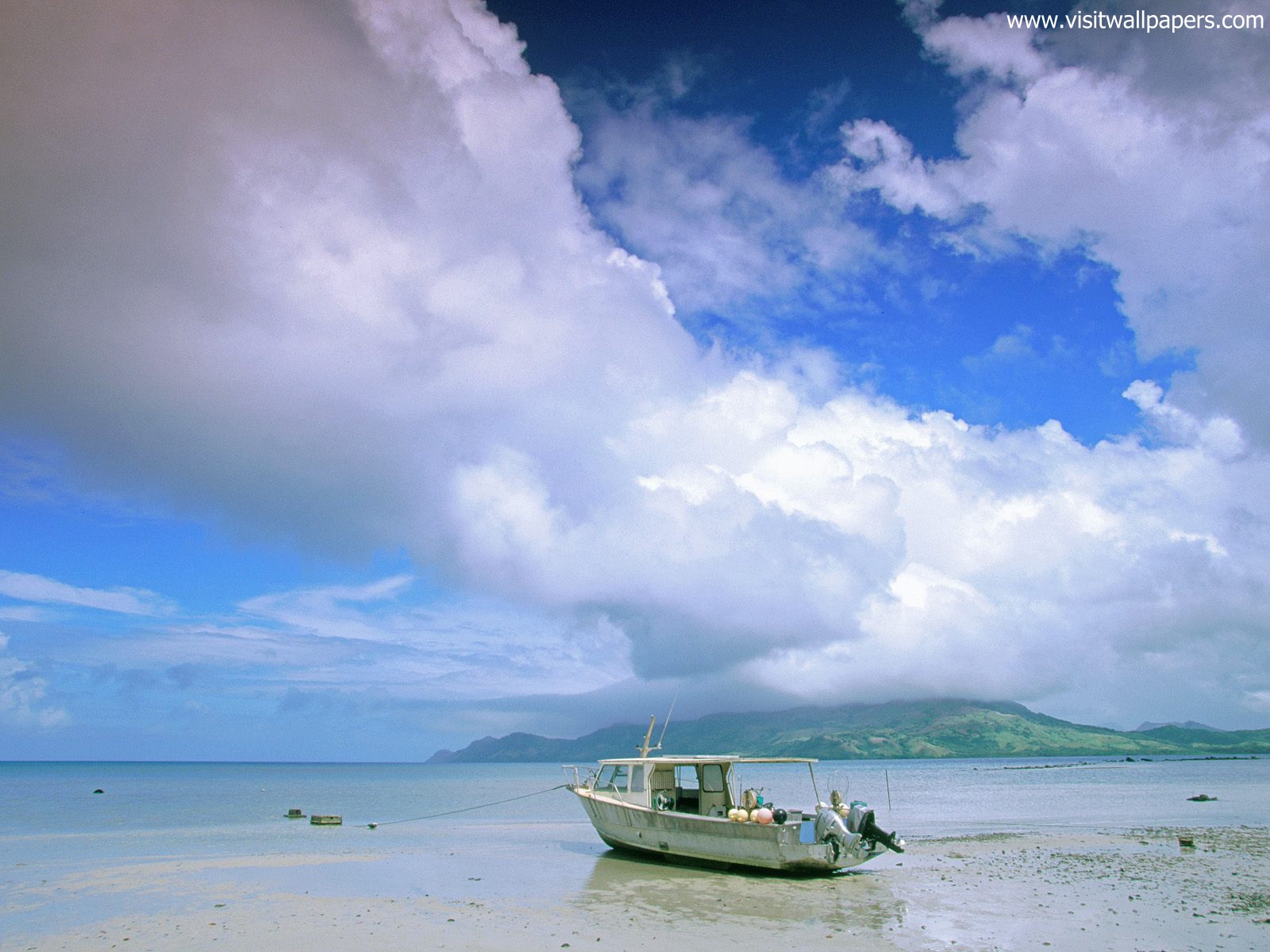 Small_Boat_02