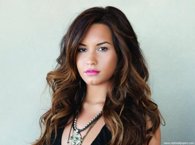demi_lovato_02