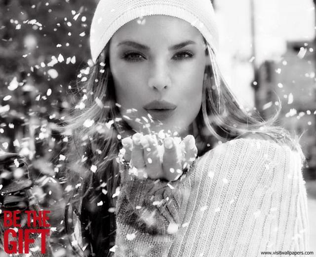 Alessandra_Ambrosio_010