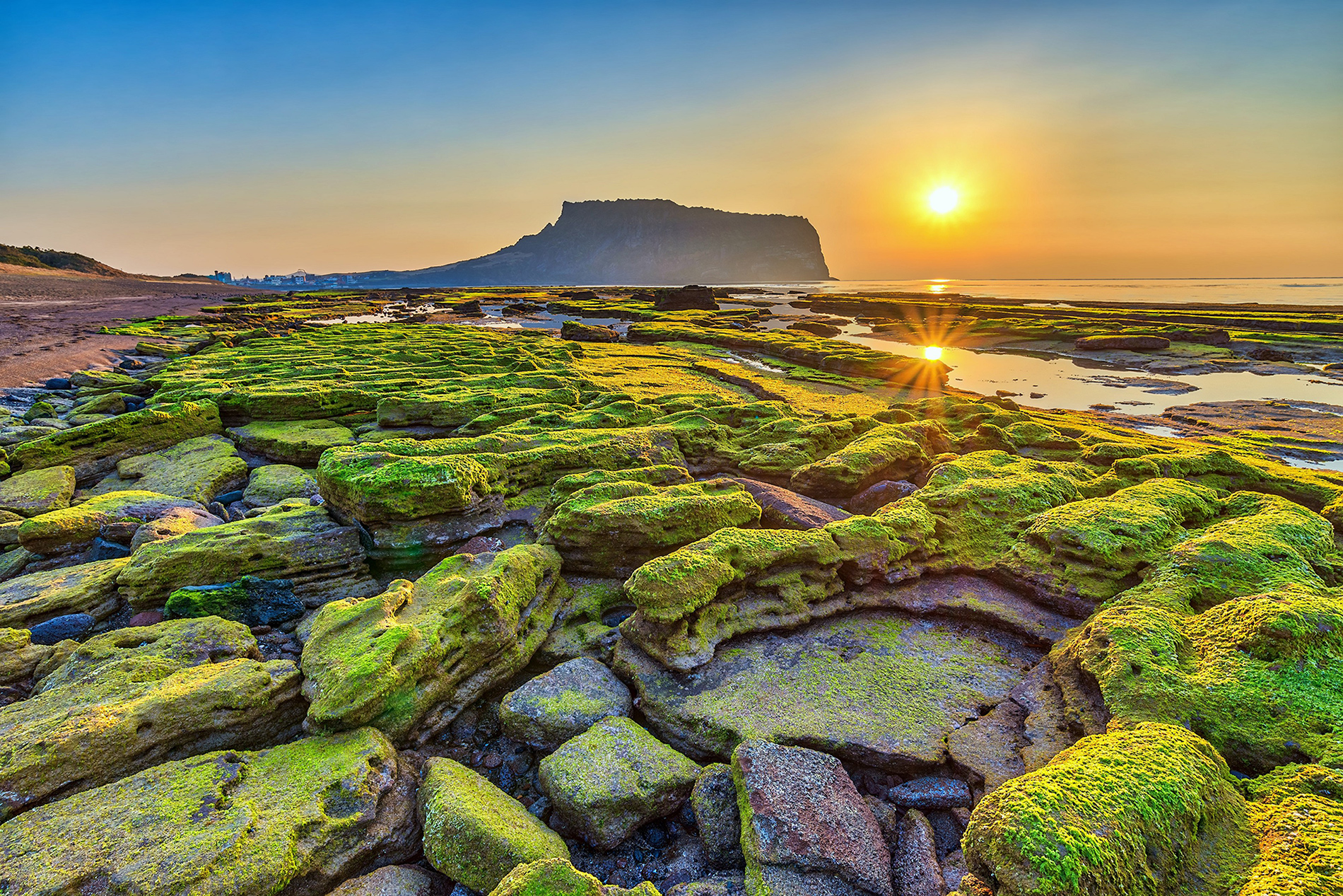 Sunrise_304