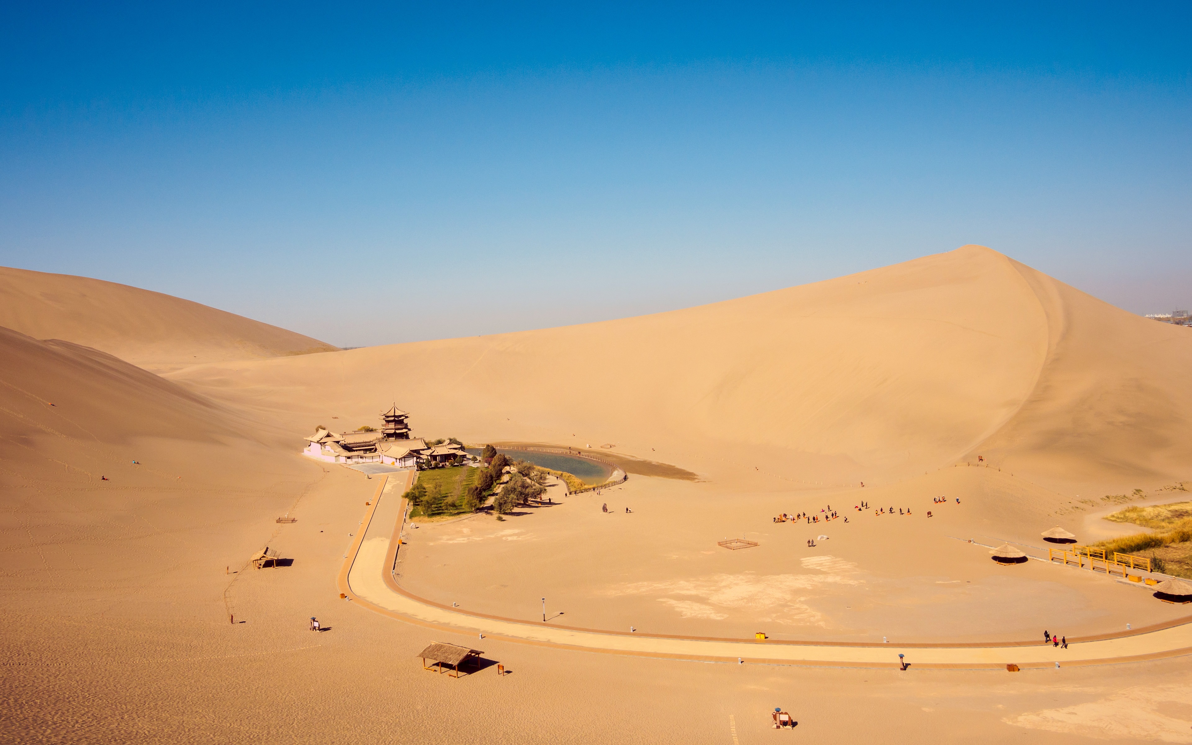 Desert_128