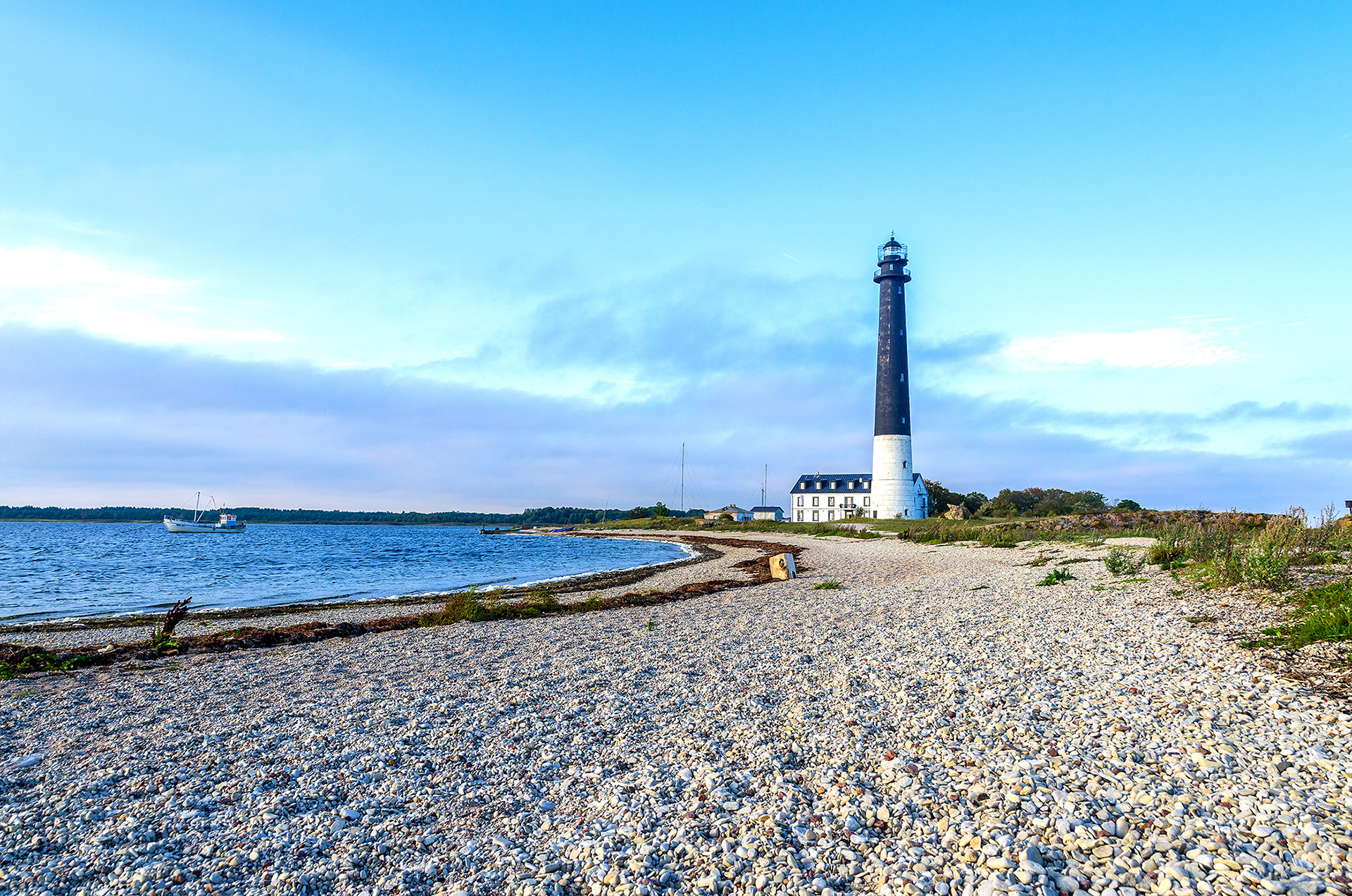 Lighthouse_203