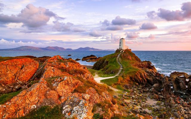 Lighthouse_208