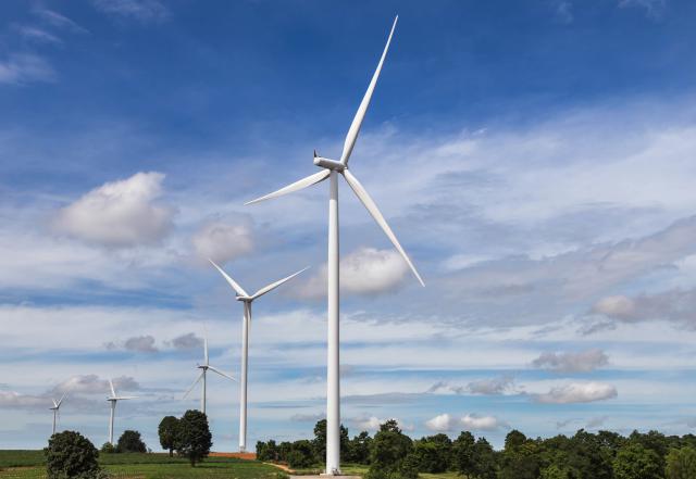 wind_turbines_54