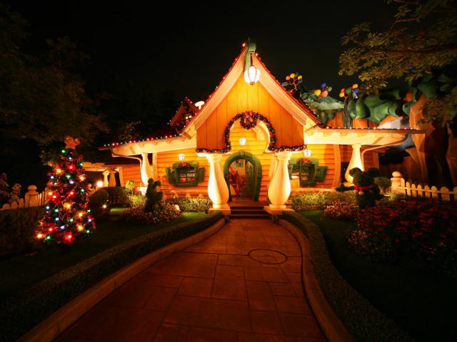 Disney_100