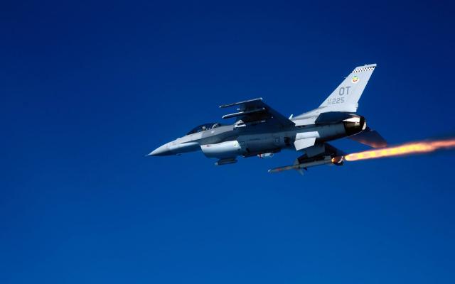 War_Airplane_004