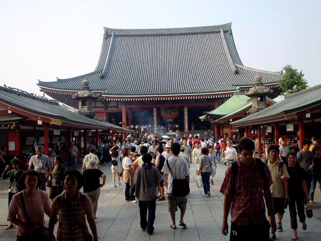 Asakusa_Temple_12