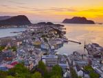 Elevated Elevated View Over Alesund, Sunnmre, Mre og Romsdal, Norway