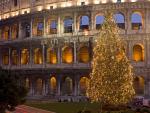 Colosseum_at_Christmas