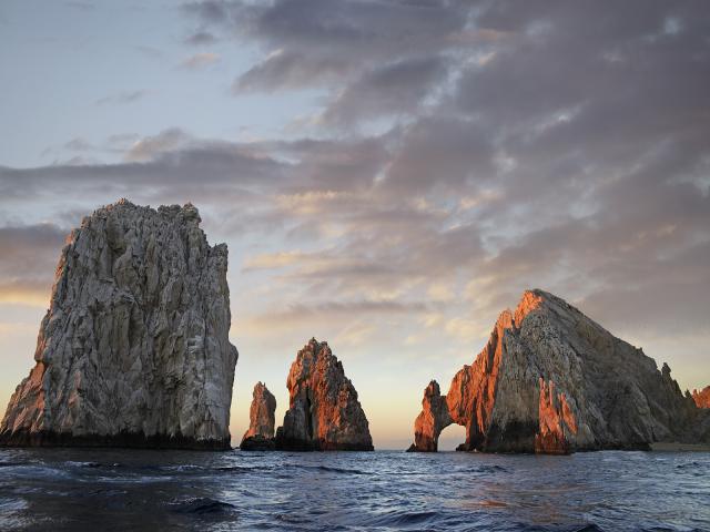 El_Arco_and_Sea