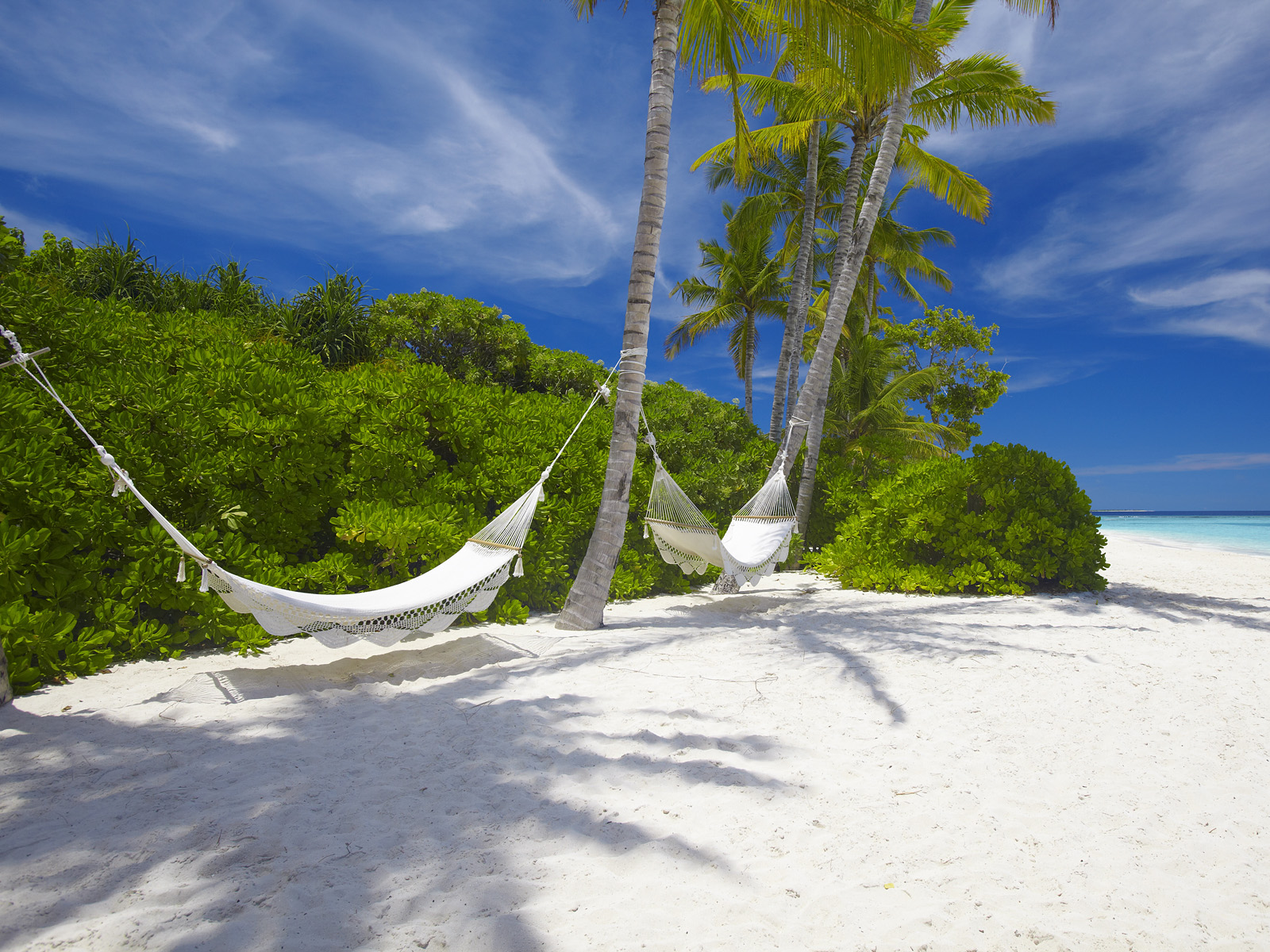 Two_Hammocks_Maldives