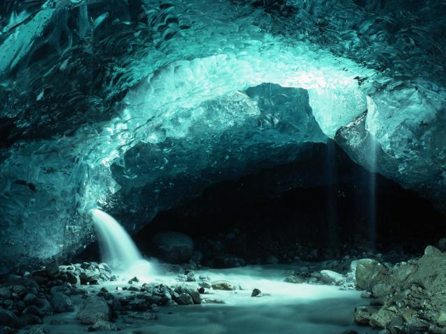 Ice_Cave_Glacier_Bay